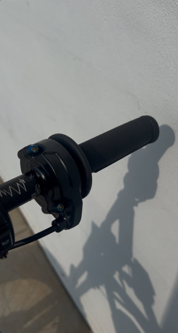 Surron throttles for ridstars