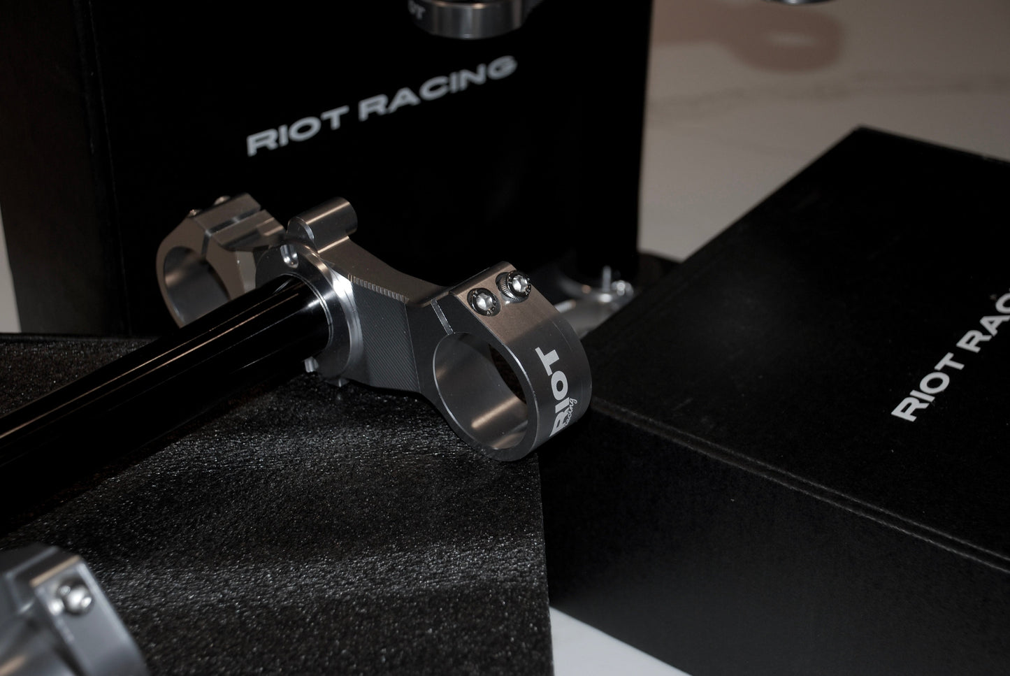 BLACK FRIDAY/CYBER MONDAY DISCOUNT Riot Drop Crown (STOCK SURRON LBX FORKS)