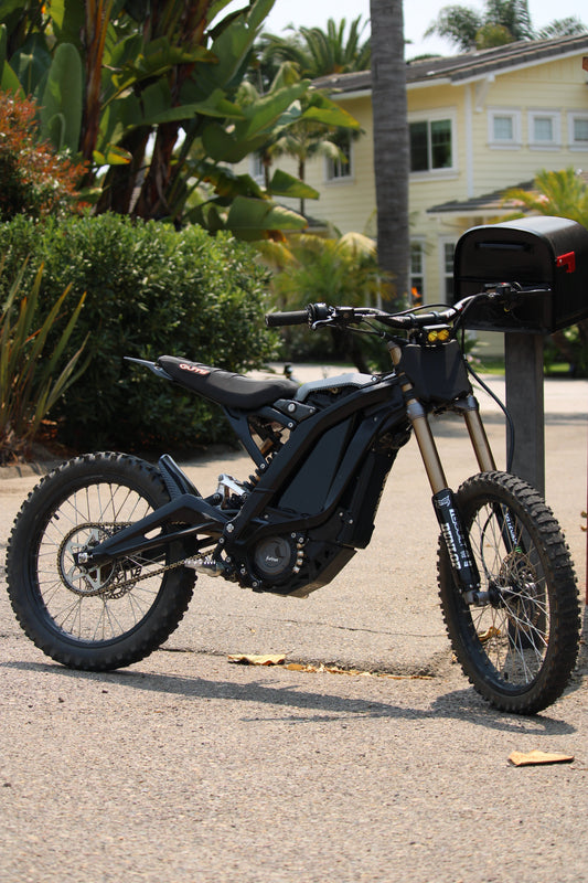 E-Bike "invisible" Vantablack Battery Wrap
