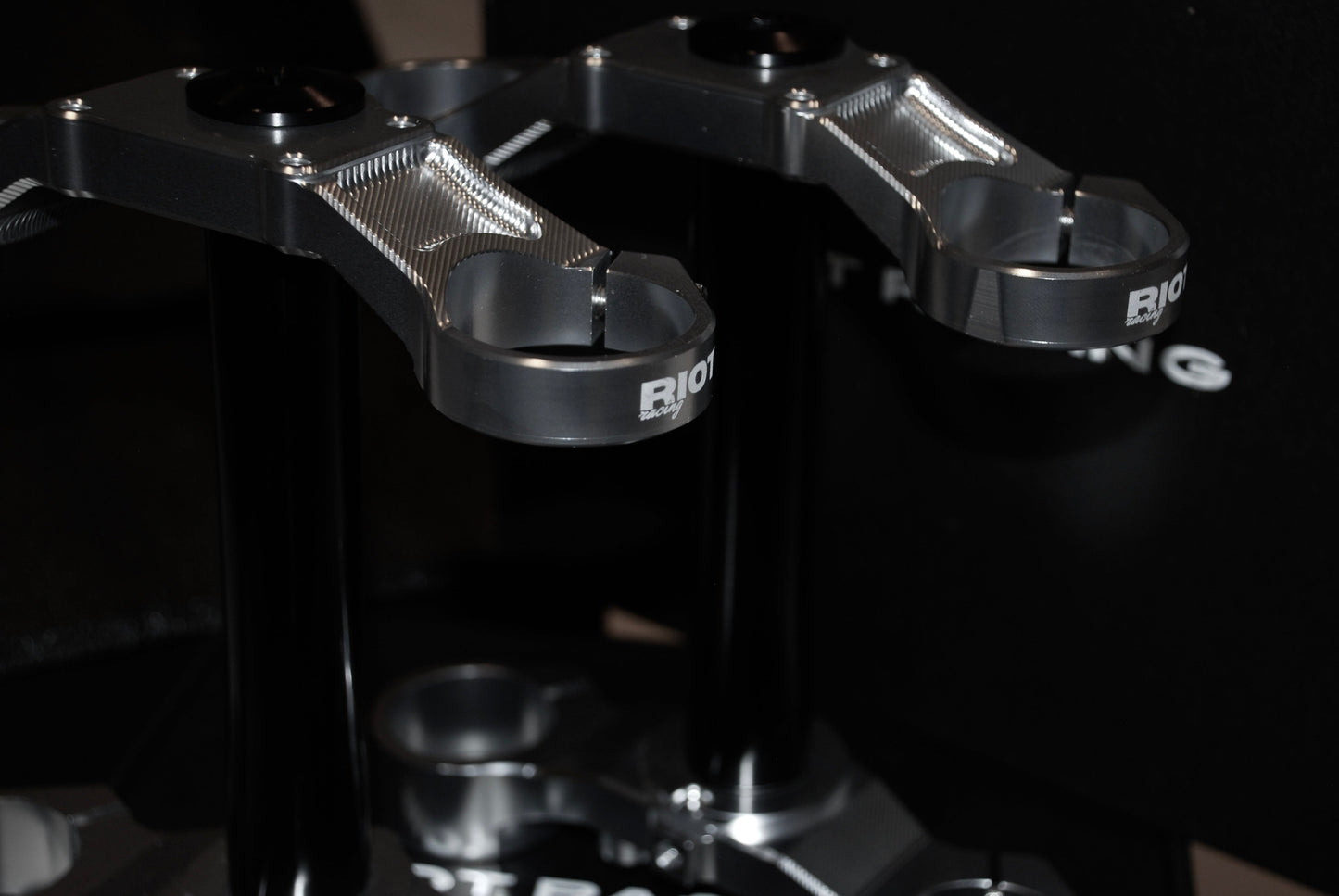 BLACK FRIDAY/CYBER MONDAY DISCOUNT Riot Drop Crown (STOCK SURRON LBX FORKS)