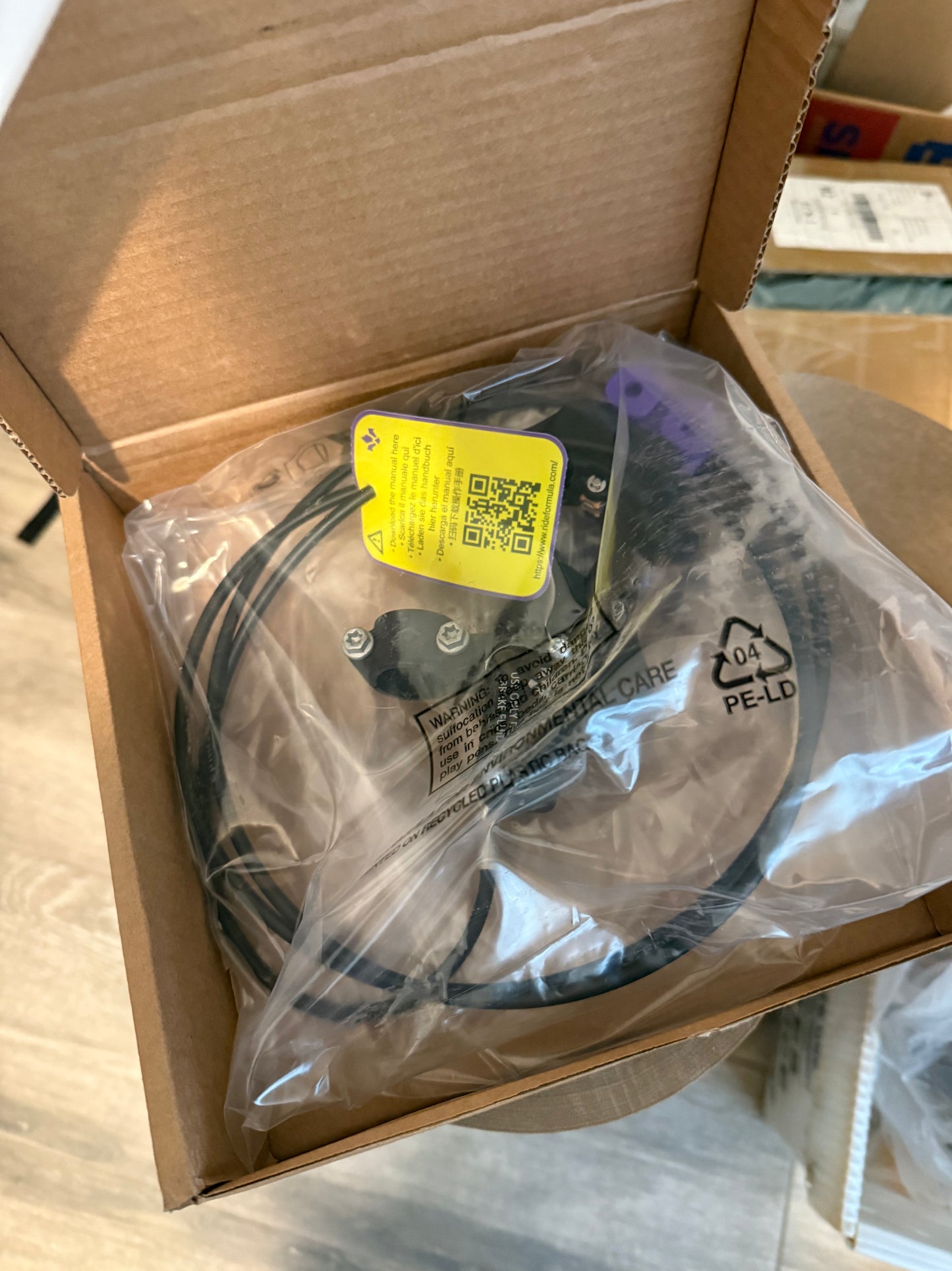 Damaged box formula emoto brake